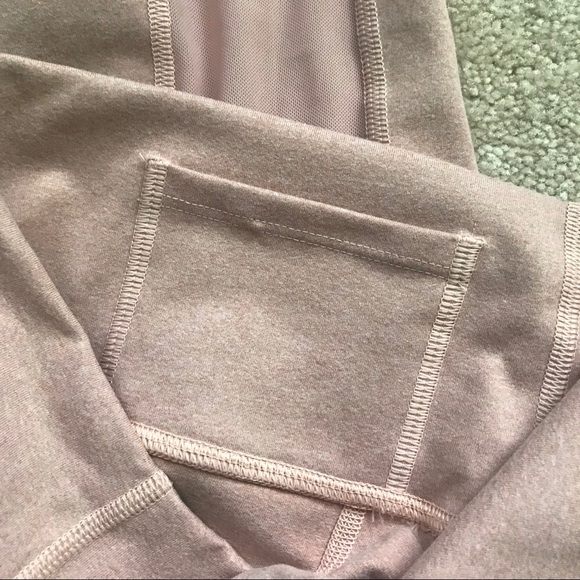 FABLETICS NWT PINK/NUDE HIGH RISE LEGGINGS!! - Picture 12 of 13